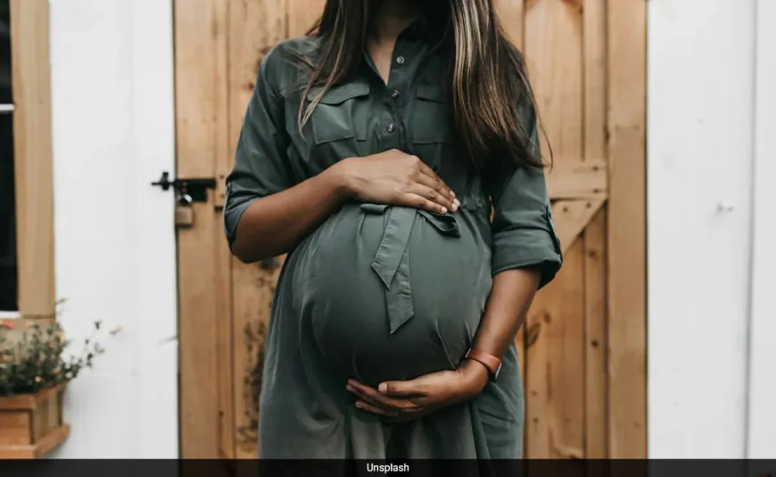 Why Chinese Women Are Doing Maternity Photoshoots With Fake Baby Bumps