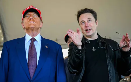 Elon Musk Reportedly Renting $2,000-A-Night Cottage At Trumps Mar-a-Lago