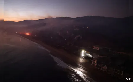 Nighttime Curfew Imposed In Areas Hit By Fire In Los Angeles