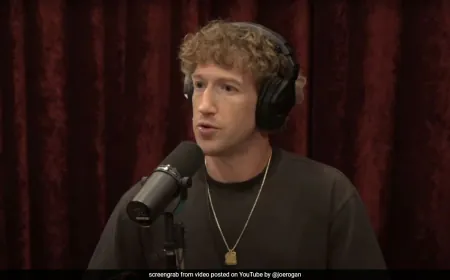 "Steve Jobs Invented iPhone, Apple Just Sitting On It": Mark Zuckerberg