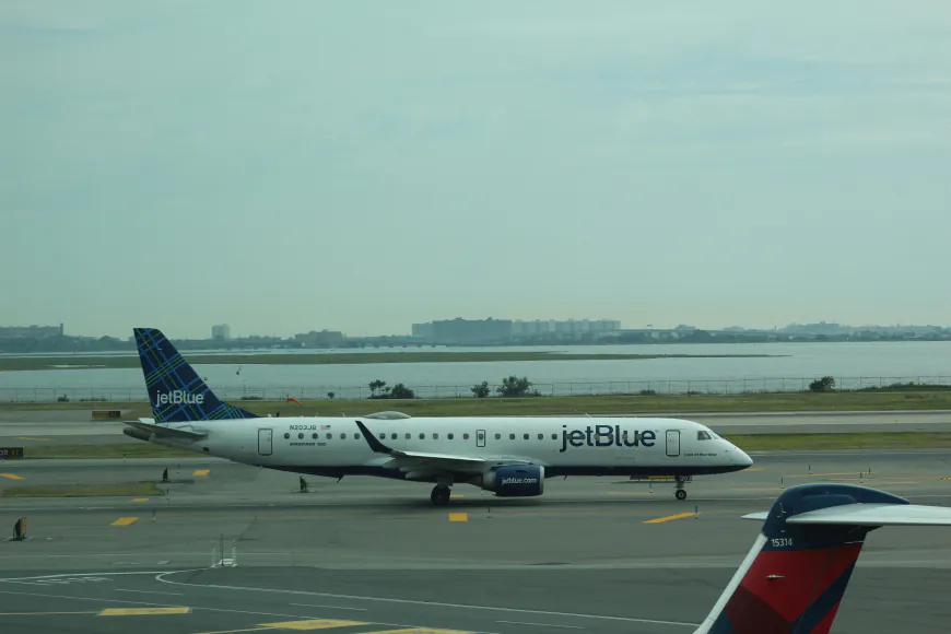 Man Opens Emergency Door Of JetBlue Flight After Argument With Girlfriend