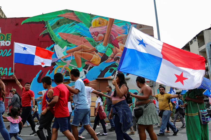 "Canal Is Ours": Hundreds Of Panamanians March Amid Trump's Threats