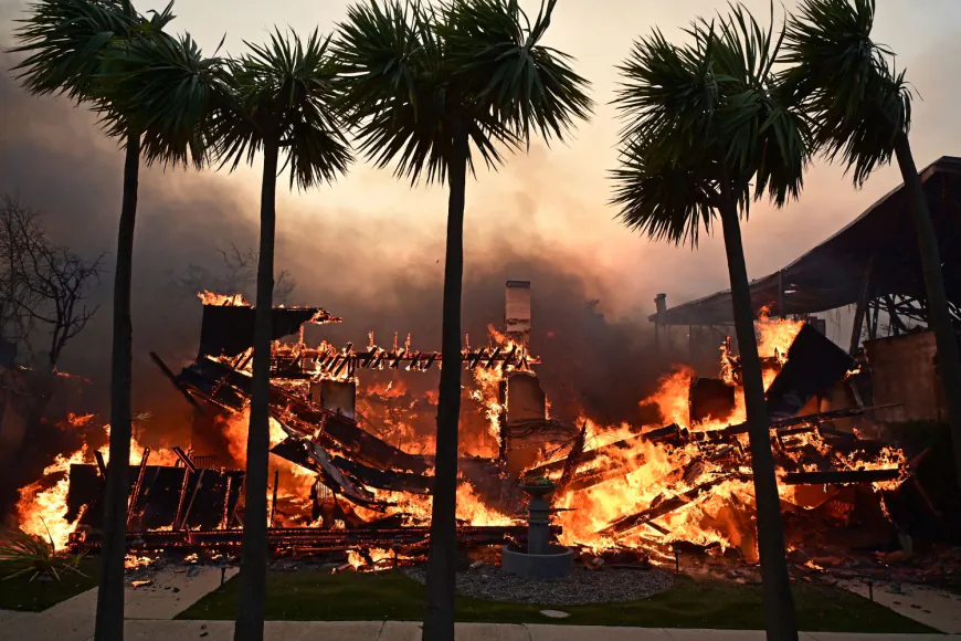 Survivors Patrol As Looters Prey On Fire-Wrecked Los Angeles