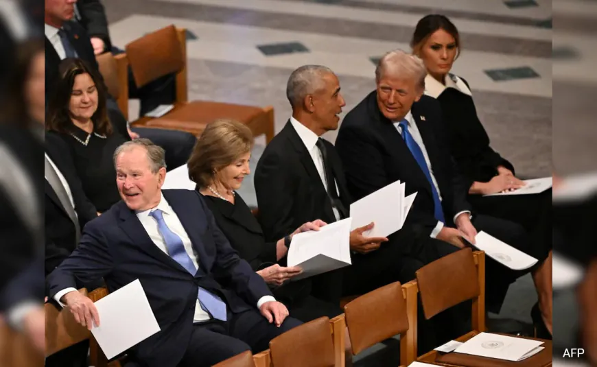 "Find A Quiet Place": Lip Readers Decipher Trump, Obama's Conversation