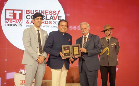 ET Now Business Conclave Honors Dr. Dinesh Shahra with Best Author Award in Sanatan Literacy