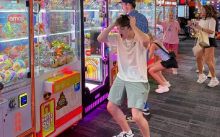 CHUCK E. CHEESE UNVEILS CLAWCADE-POWERED CHUCK'S ARCADE™ AT BREA MALL