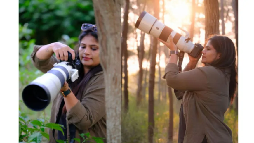 From Office Cubicle to Open Forest A Woman in the Wild – With a Camera, a Cause, and a Voice