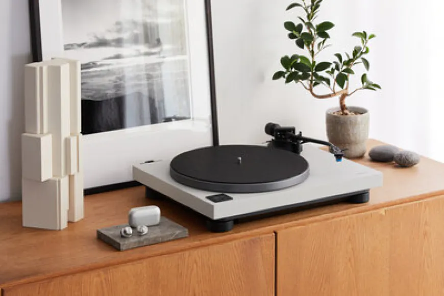 Technics launch the SL-40CBT / SL-50C direct drive turntables at CEDIA 2025 in Denver, blending legendary engineering with modern style and convenience for today's vinyl enthusiasts
