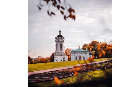 Why visit Moscow in autumn