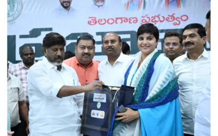 Innovation at its Best: ‘Change Maker’ IAS Hari Chandana Honoured for WhatsApp Grievance Redressal System