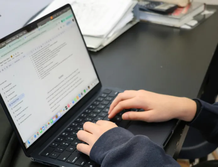 Freelance Writing Jobs: How Beginners Earn Their First Rs. 10,000